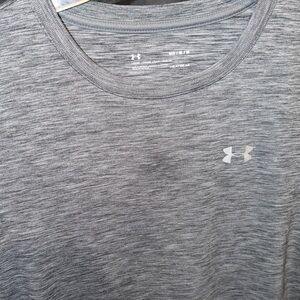 Under Armour Women's Heather Gray Tee